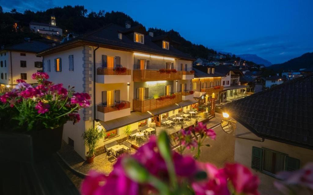 Hotel Italia Castello-Molina di Fiemme Exterior foto