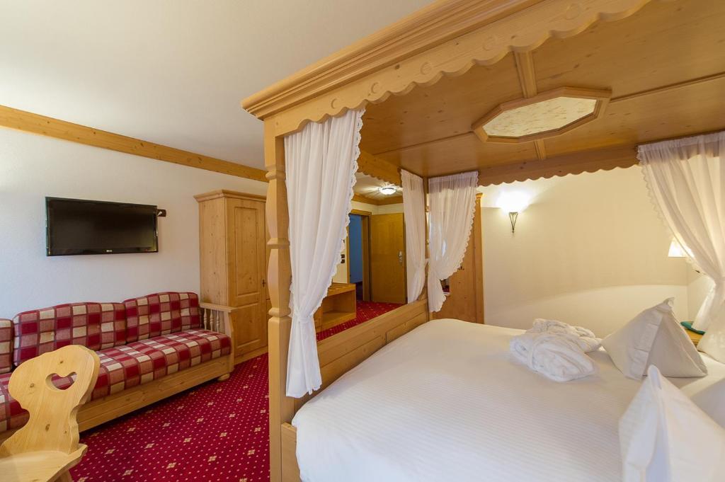 Hotel Italia Castello-Molina di Fiemme Habitación foto